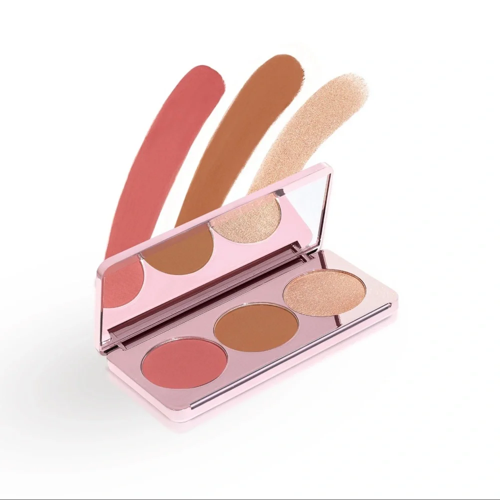 ✨ Girlactik Bronzer + Blush + Highlighter Palette ✨ 3-in-1 Face Trio ($36 Value)